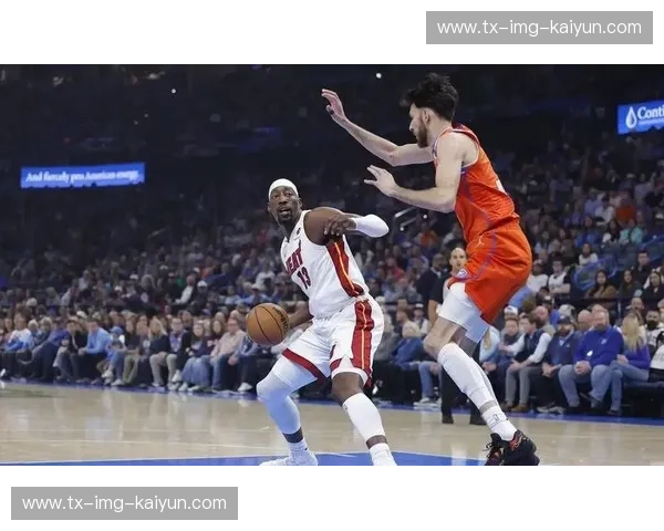 2014火箭vs雷霆：一场不屈的西部碰撞，点燃无数篮球迷的激情